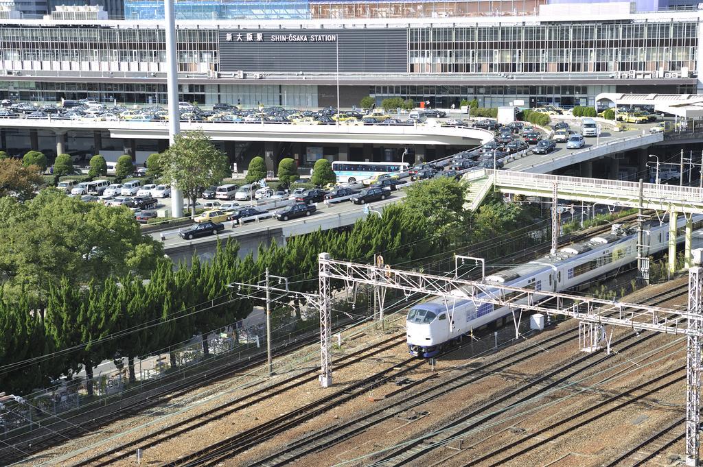 Shin Osaka Station Hotel Annex Exteriör bild