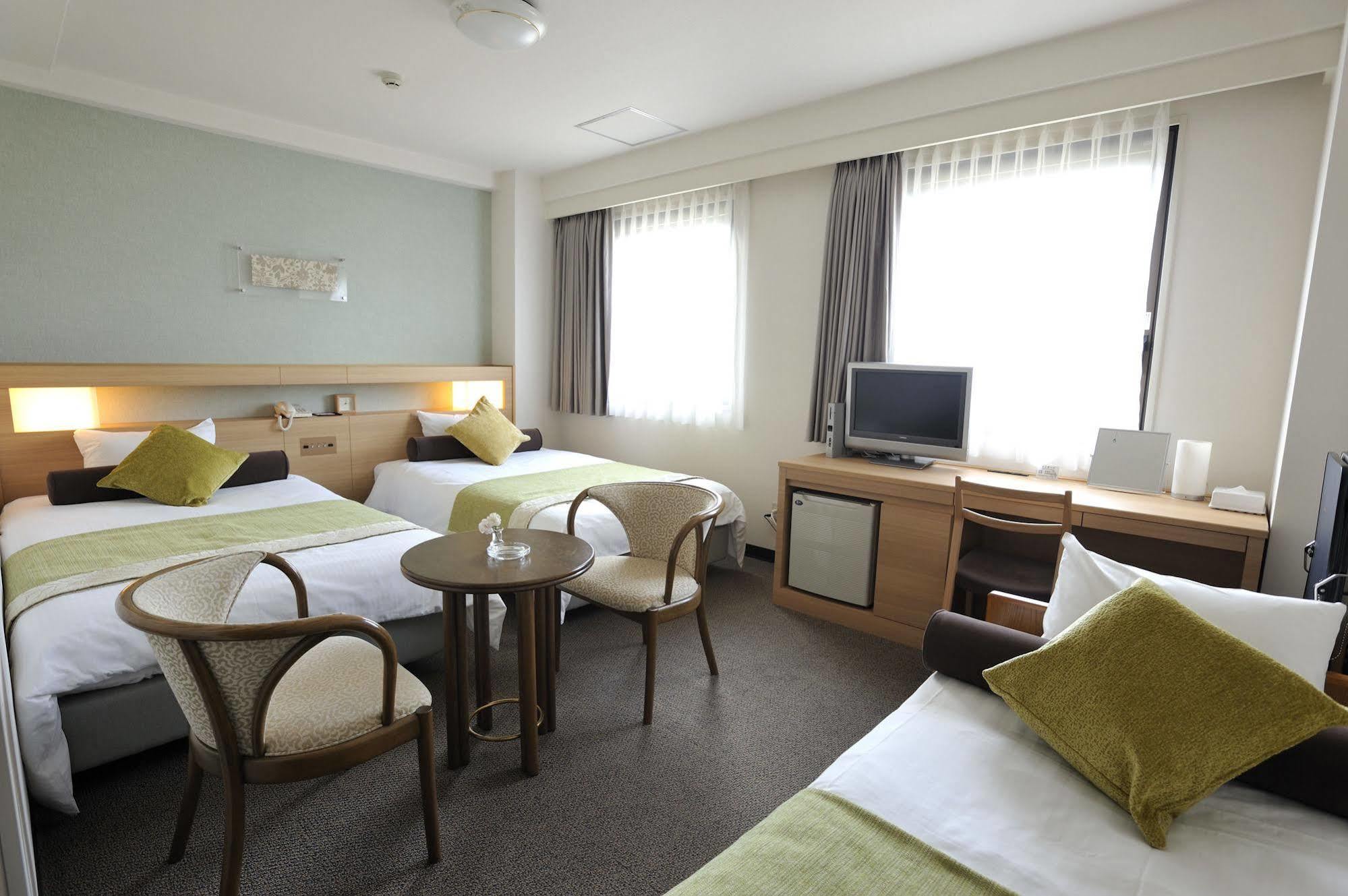 Shin Osaka Station Hotel Annex Exteriör bild